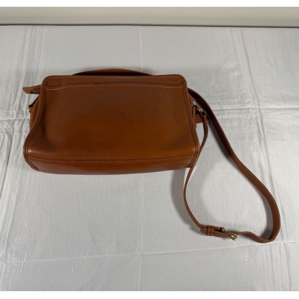 Vintage Coach Jet Bag British Tan Leather Crossbody Bag USA Made 030-2026